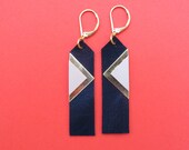 Sinki earrings black, pocahontas indian style in leather, fringes and triangles