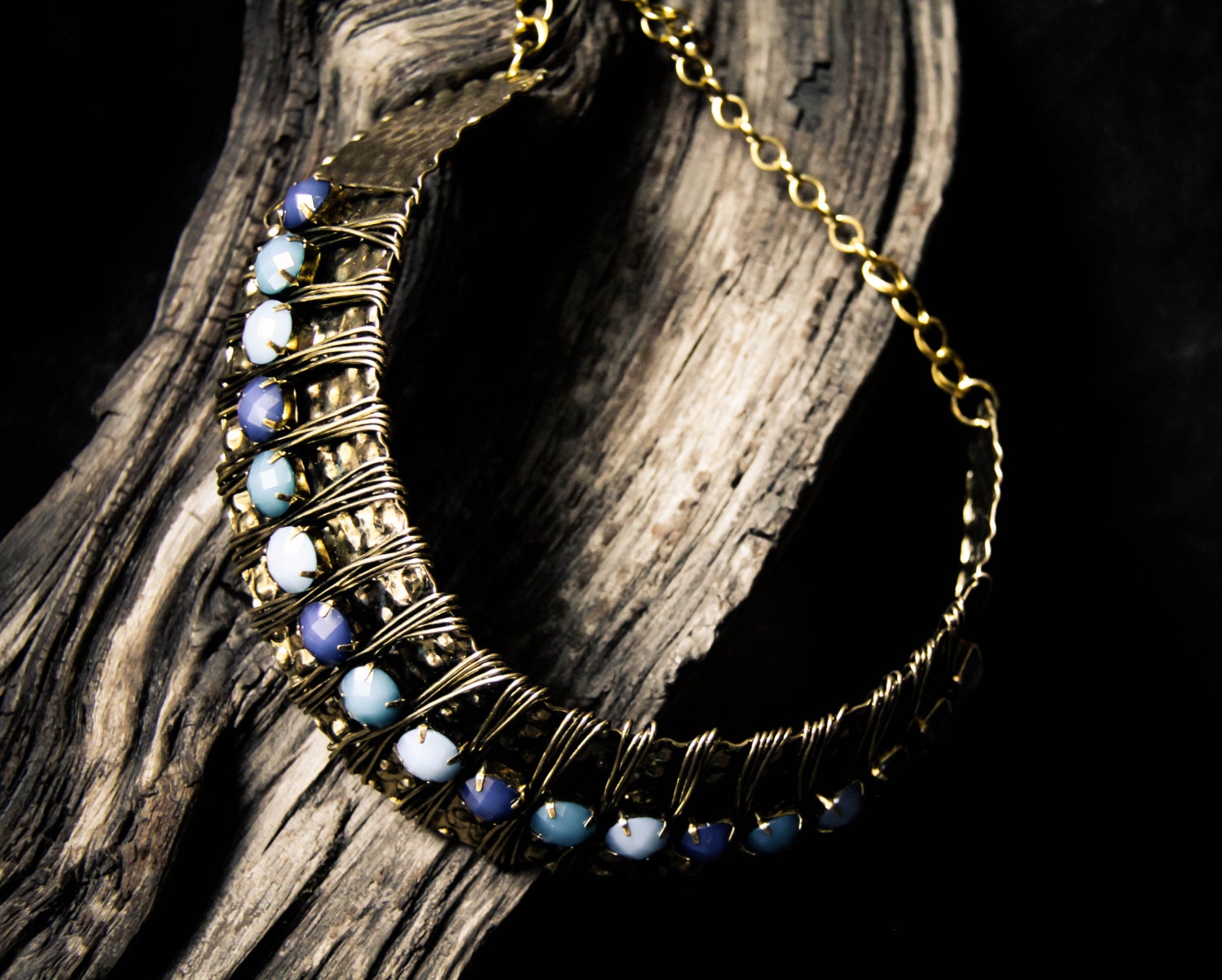 Bold 2 inch choker collar necklace with Blue aquamarine stones