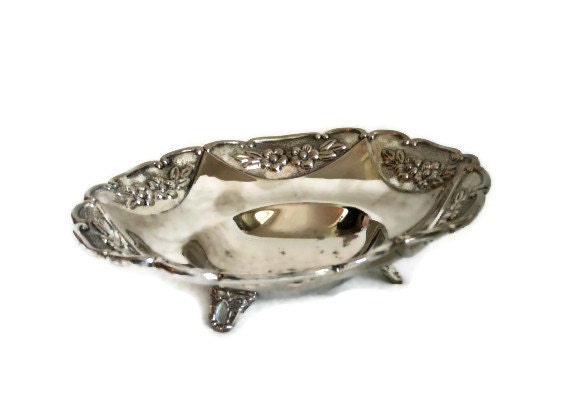 Vintage bonbon dish, Footed metal BOWL, cute embossed flowers & leaves, Silvery color trinkets tray, home decor, housewares