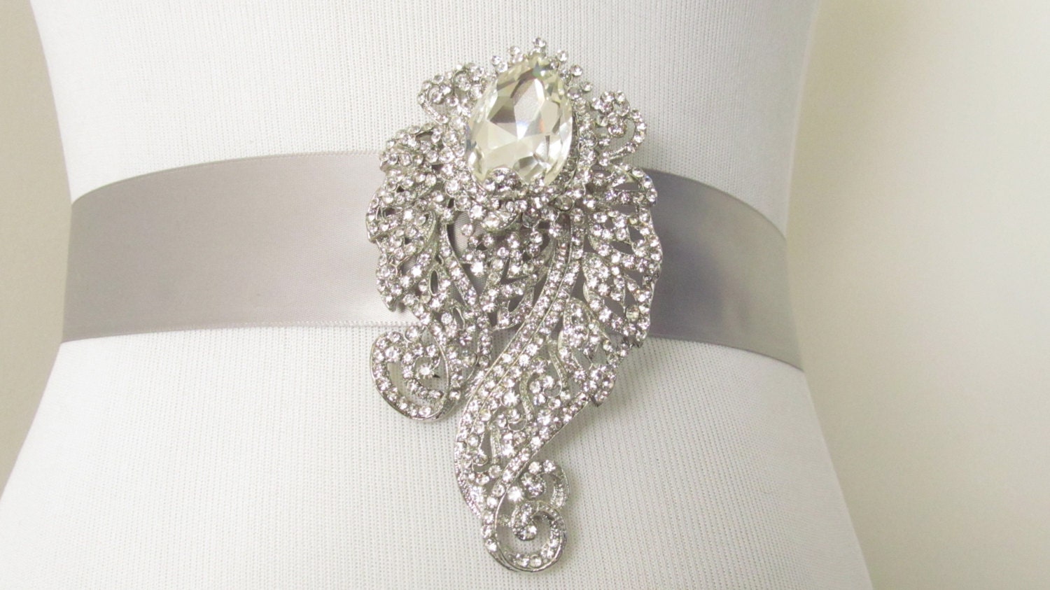 Rhinestone Brooch / Bridal Brooch / Crystal Brooch Component / RBR-42