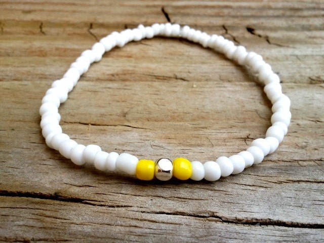 White, yellow and silver seed bead bracelet