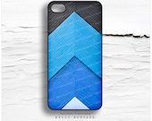 iPhone 4 and iPhone 4S case Geometric Chevron on Wood T76