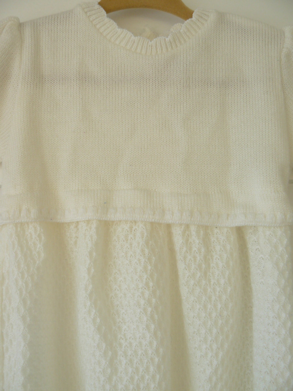 Vintage Baby Girl White Sweater Playsuit 6 to 9 months