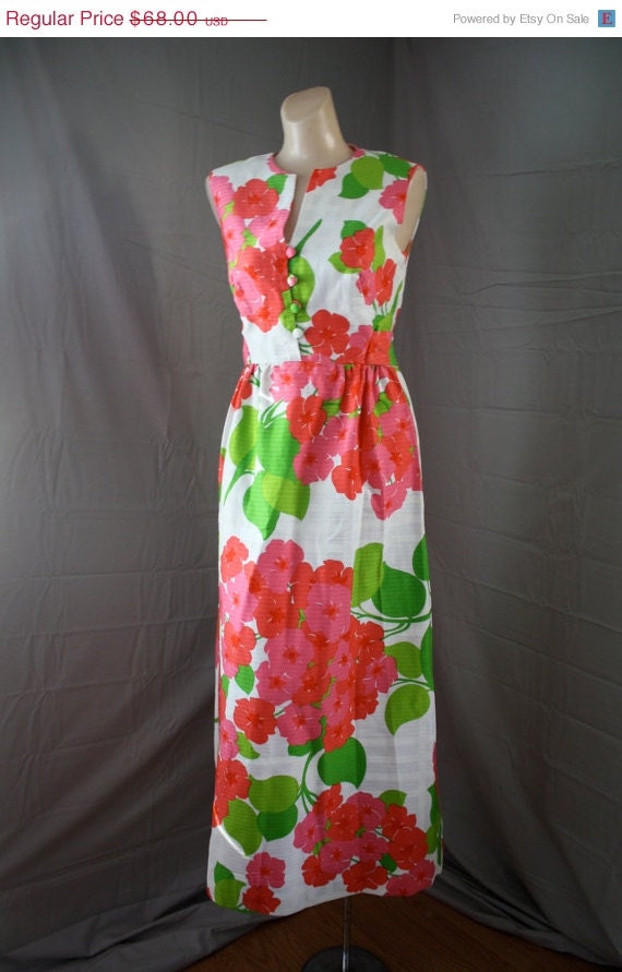 1960's Malia of Hawaii vintage OP ART floral maxi dress