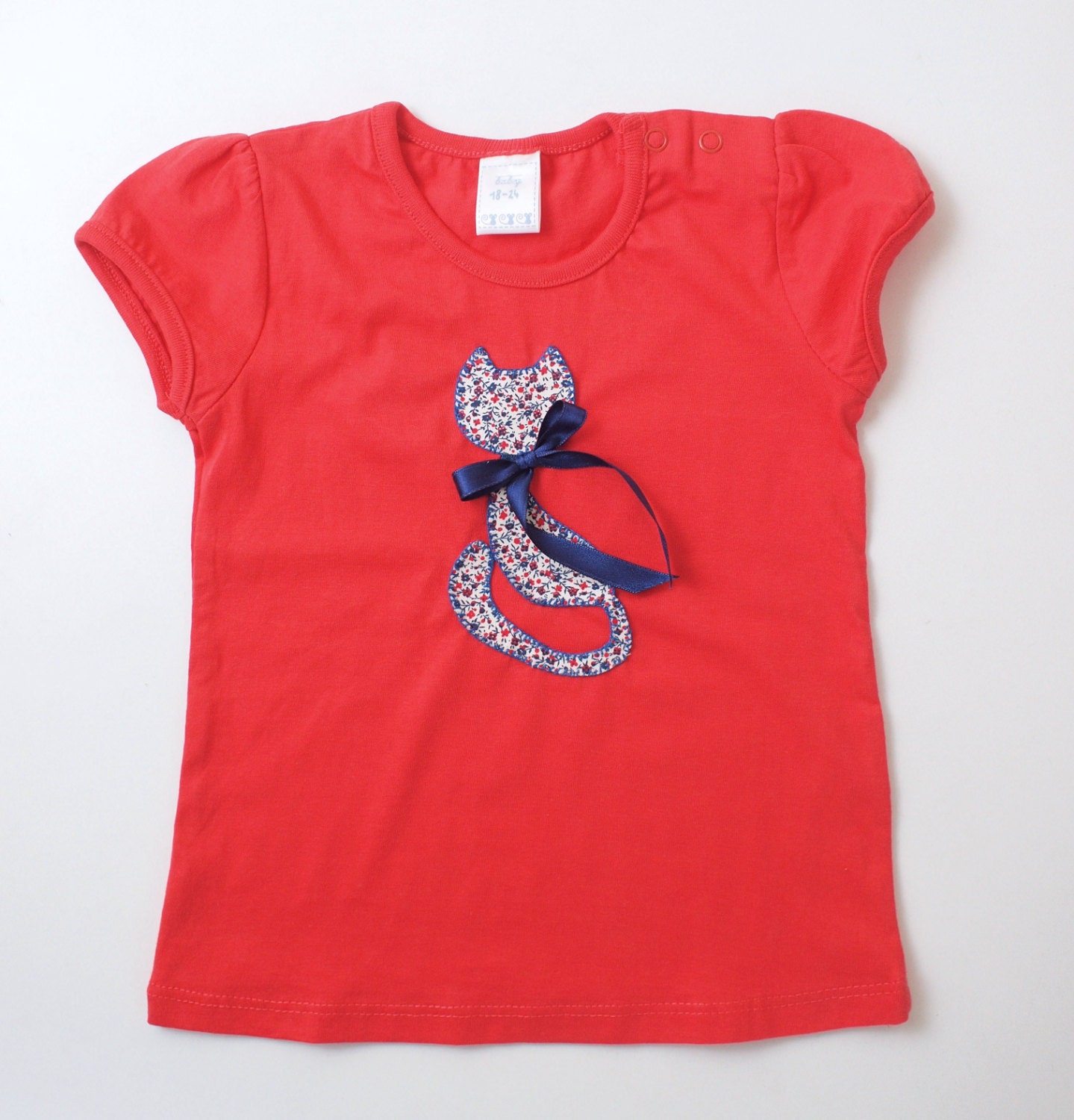T-shirt little cat