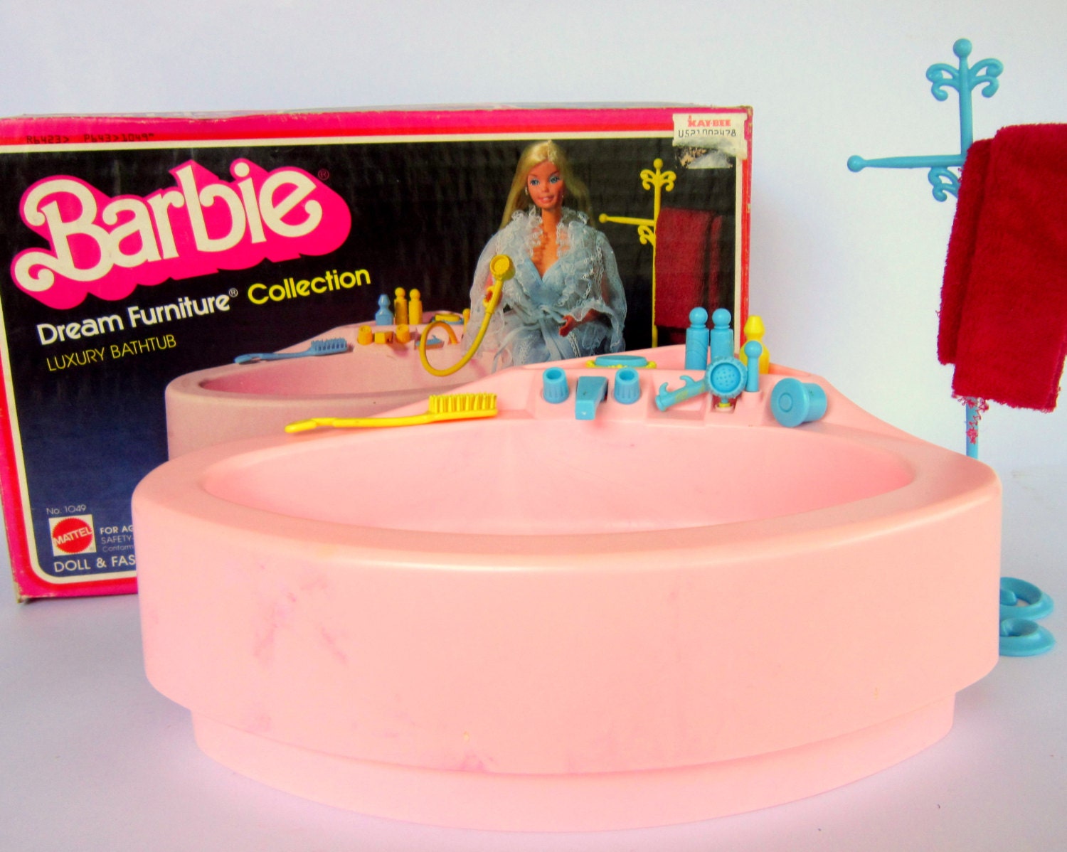 Vintage 1970s Barbie Luxury Bathtub w/ Original Box, Dream Home Furniture Collection No. 1049