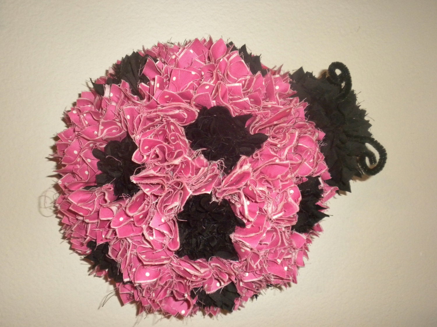 Children's wall decor - pink ladybug