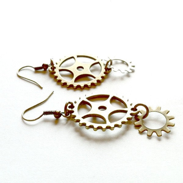 Steampunk Gear Earrings brass metal gear dangling Handmade Graduation Gift Free US Shipping