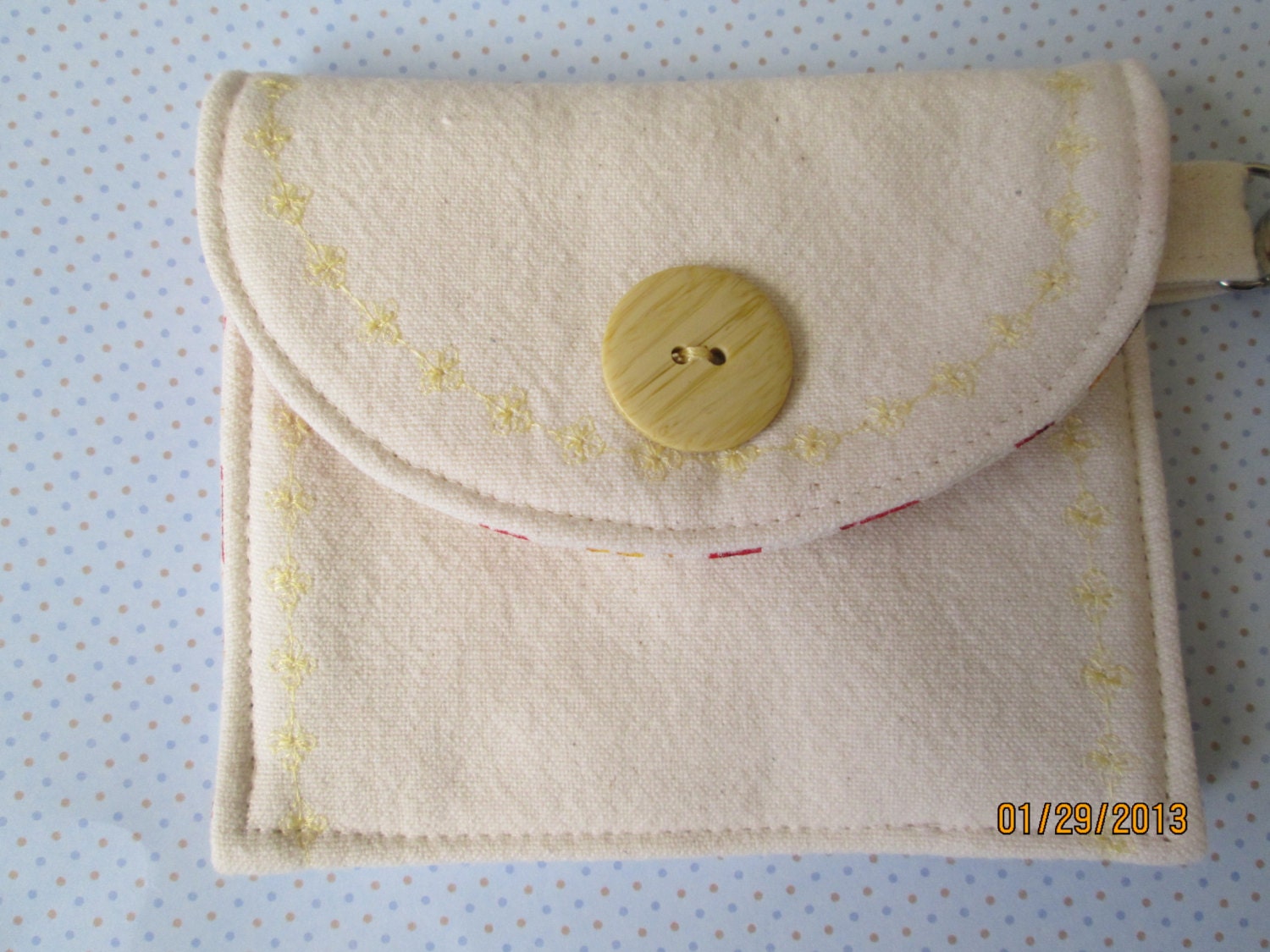 wristlet/wallet, coin purse, micro purse, ipod holder, ID/credit card holder, yellow, red, white, sunflower, free shipping