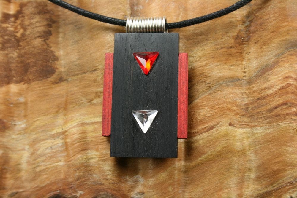 Art Deco Style Pendant 1
