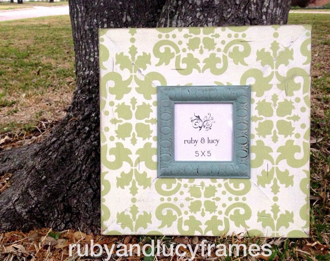distressed 5x5 jaipur damask frame --soft green & heirloom white with robins egg oval trim