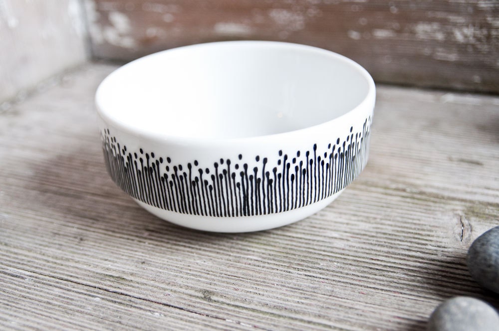 Mother's Day, Hand-painted vintage bowl "somewhat angular"