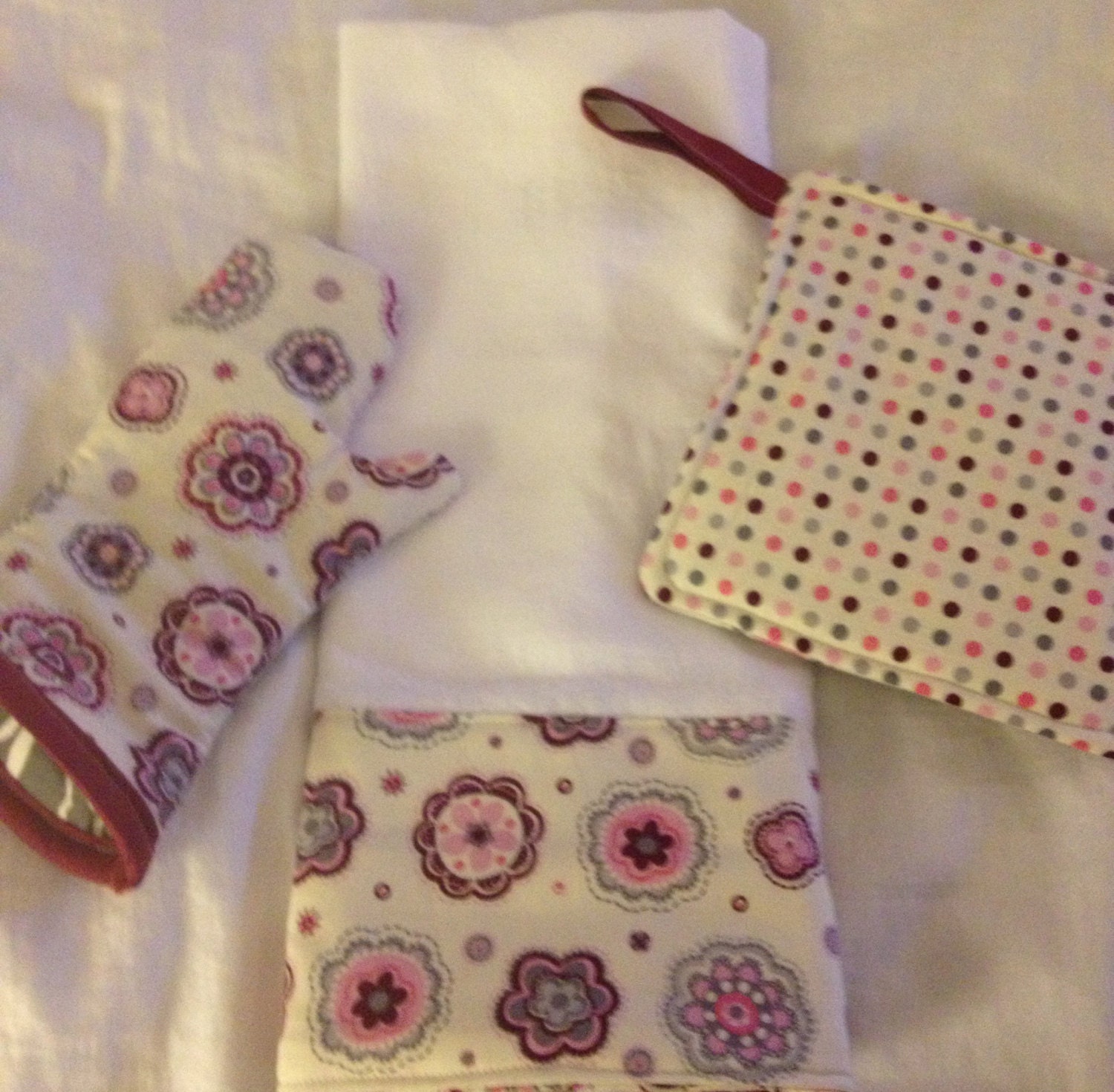 Kids Retro Matching Kitchen Pot Holder, Oven Mitt or Towel Accessory to Child's Apron. Cooking, baking