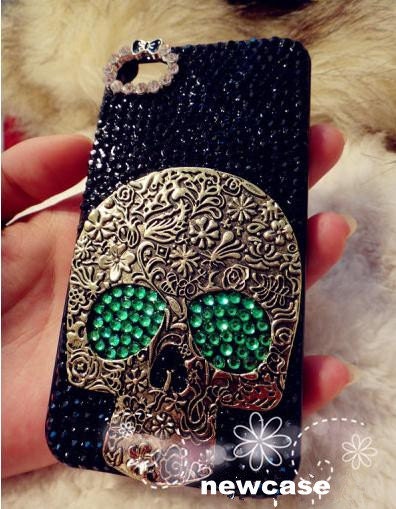 iphone4 case iphone 4s case  iphone 5 case skull retro phone case rhinestones sj95