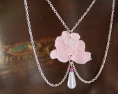 Bridal pink lace on leather peter pan collar - ROMELIA - Vintage lace, upcycled ivory leather, tear pearl and Swarovski - Eco-Friendly