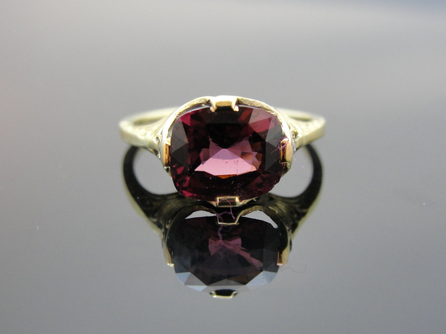 Green Gold Filigree Art Nouveau Ladies Ring with Modern Rhodolite Garnet, RGGAR120D