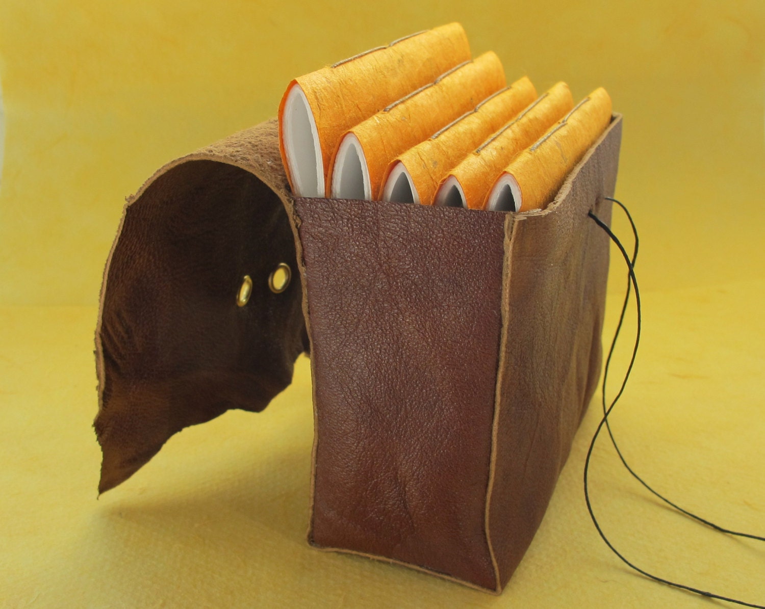 Rustic Brown Leather Pouch with Five Little Notebooks / Sketchbooks - Handmade Lokta Paper / 200 pages