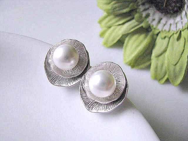 Matte Silver Lotus Leaf With Shell Pearls Ear Posts - Bridal Wedding Jewelry, Bridal Gift, Bridesmaid Earrings, Maid Of Honor