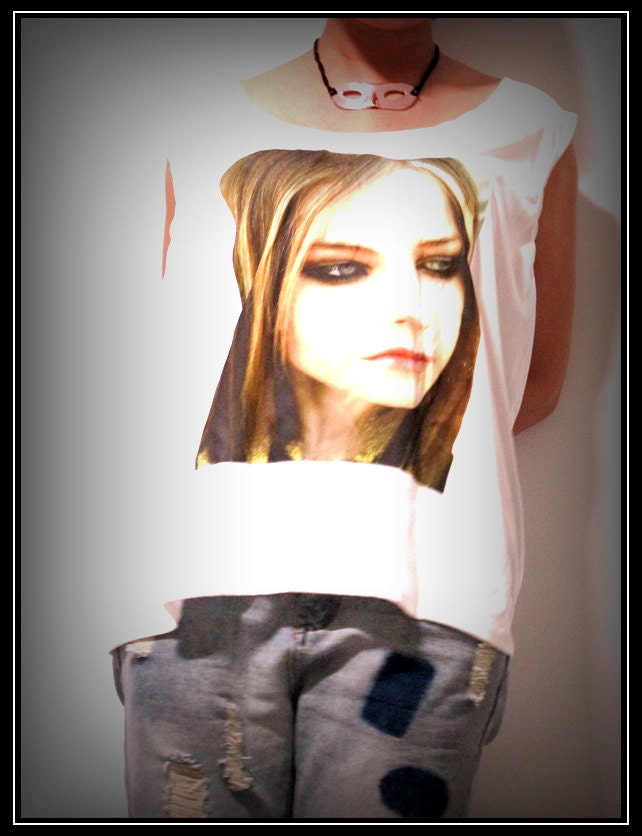 Avril Lavigne Sleeveless Shirt Rock Tank Top Shirt T-Shirt , Comfortable White Shirt , Women Sexy Hipster Shirt , Custom Photo Shirt