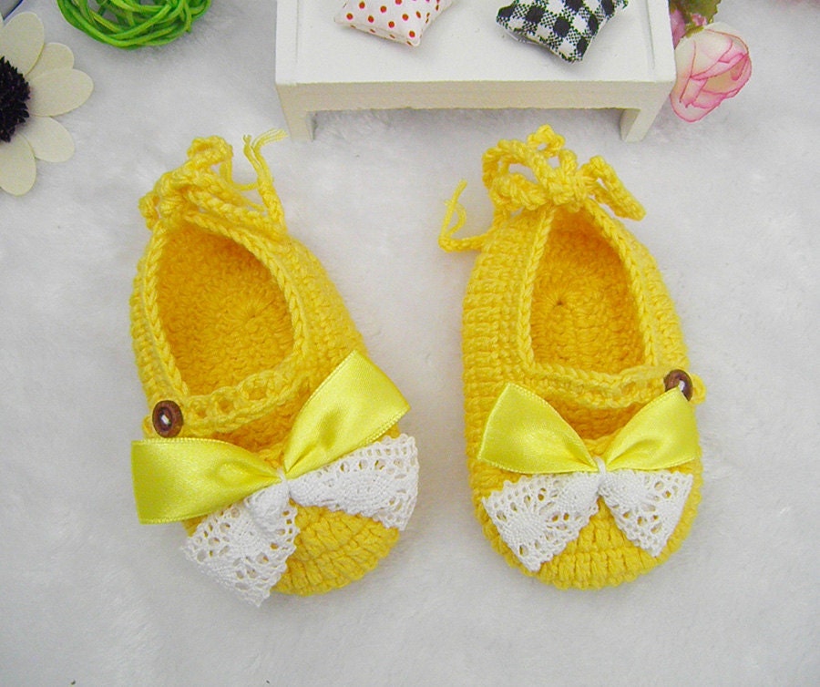 Good Quality Yellow Handmade Crocheted Baby Girls Shoes Infant Shoes with Bows, Toddler Baby Crib