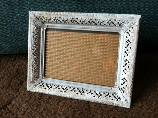 Painted Shabby Chic White Frame 5 x 7 inches