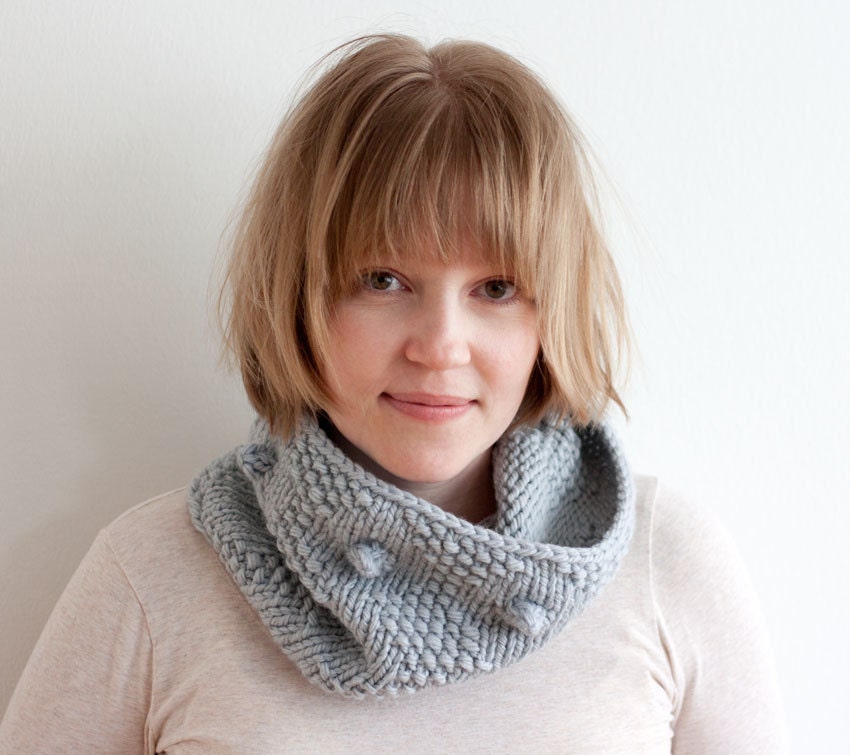 Gray knit scarf with embossed spikes - 100% pure wool - tube wrap - original design - ready to ship