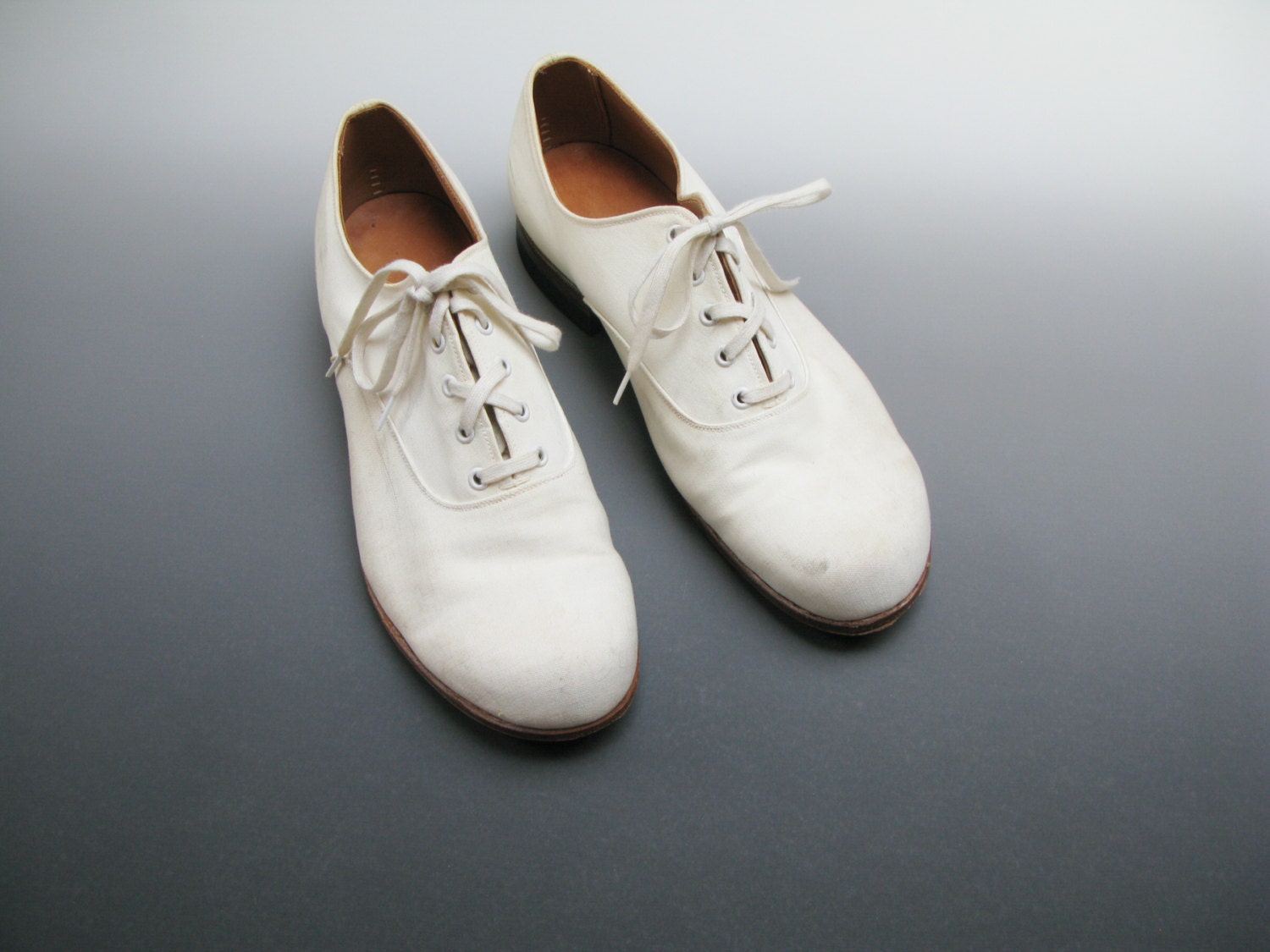 linen shoes kind of gatsby-ish