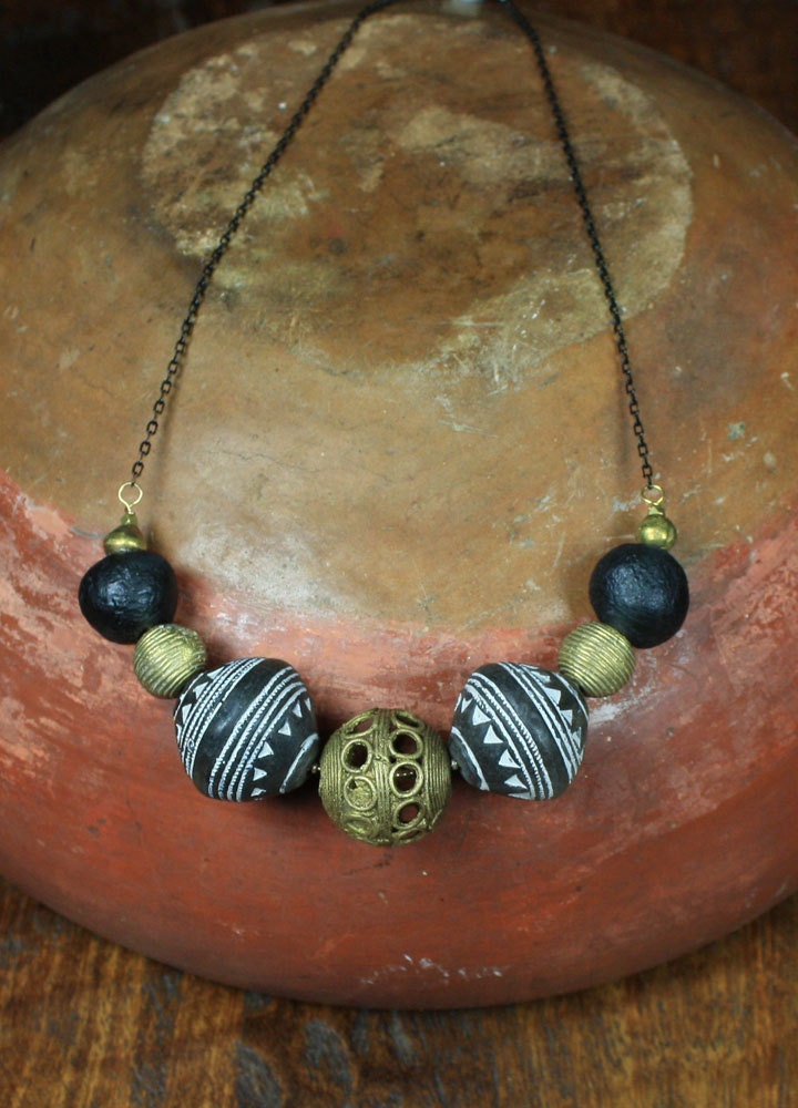 Black and White with Brass Necklace - 0040