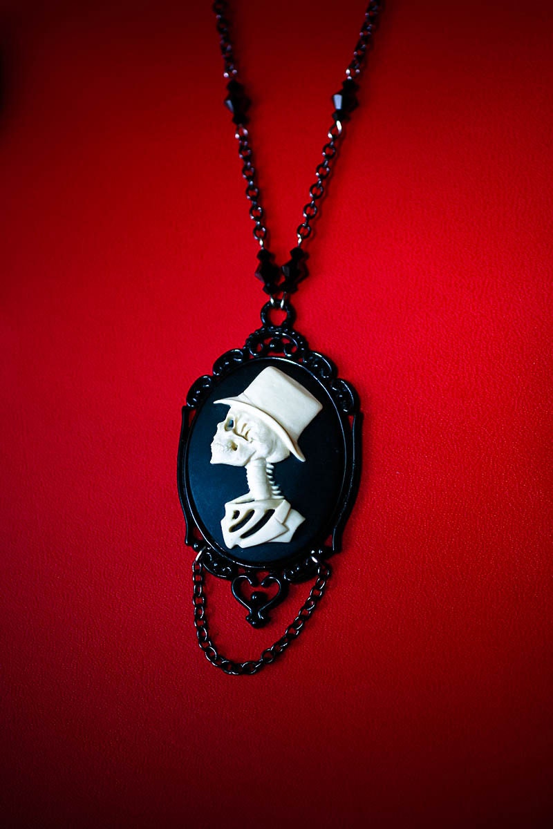 Steampunk Gentleman cameo pendant