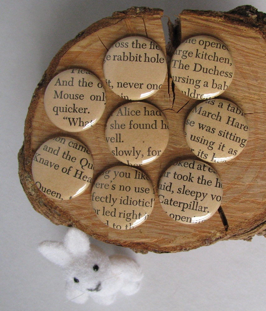 Alice in Wonderland -  Lewis Carroll - Magnets (set of  8)