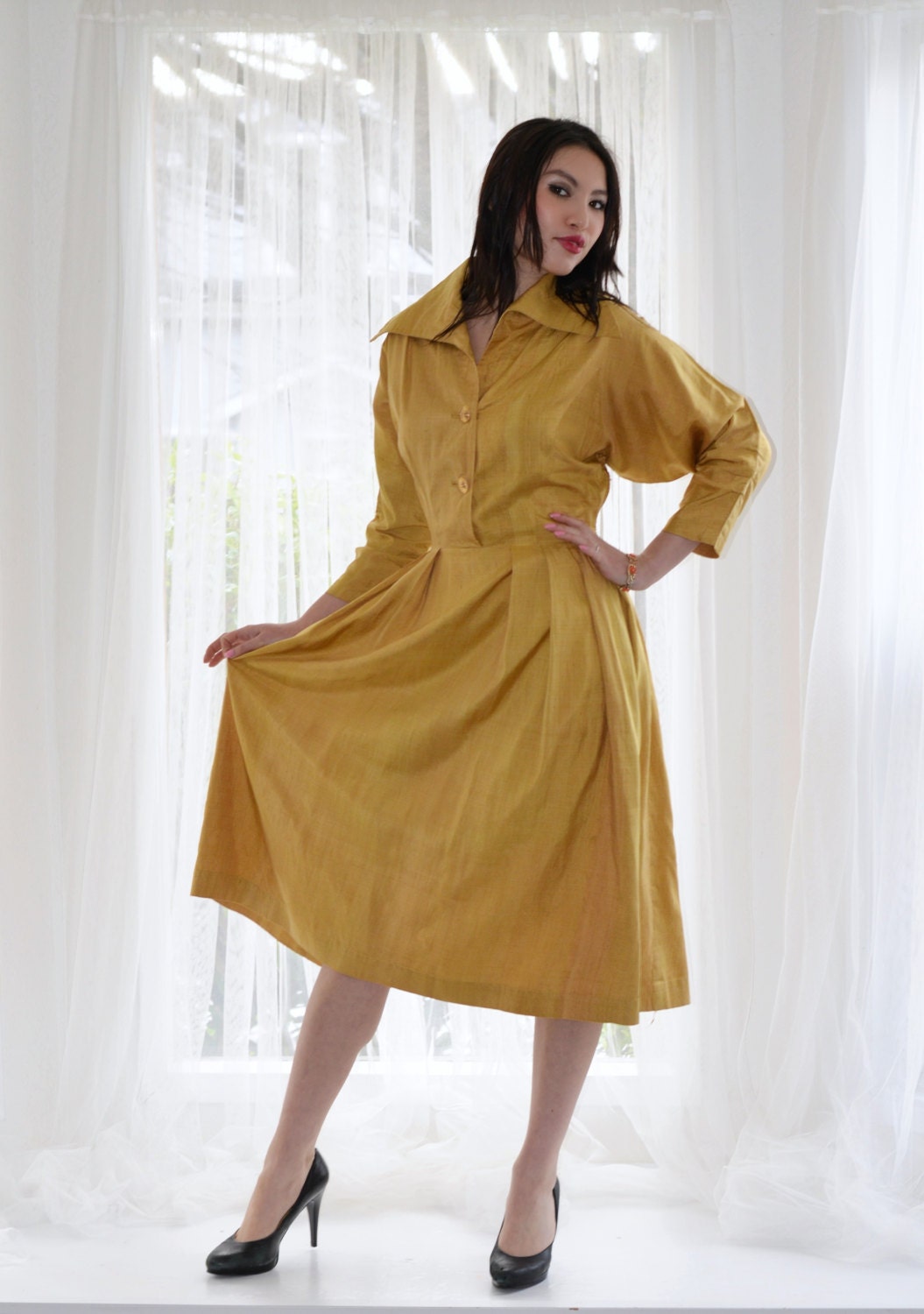 On SALE GOLD Vintage 50s Day Dress XL Plus Size Shirtwaist