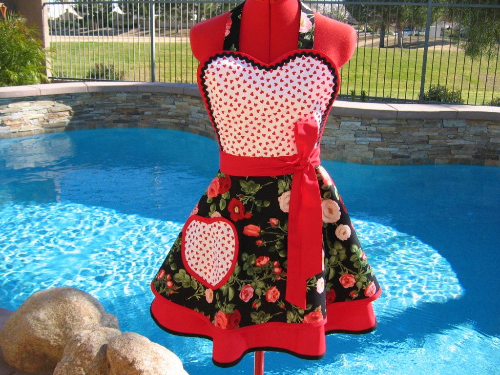 Apron - Womens, Full, Handmade, Retro  - Sweetheart -  Scarlet Chic Sassy Apron  -  Modern Rose Bouquet