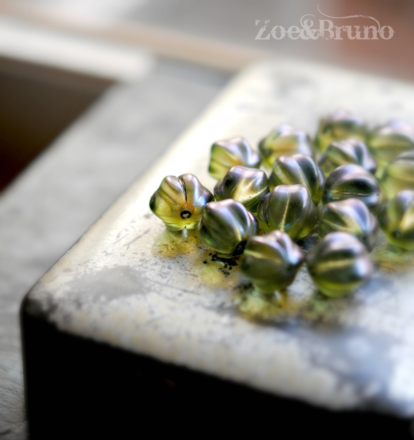 4 Kiwi Berries - Czech Glass Melon Round Beads