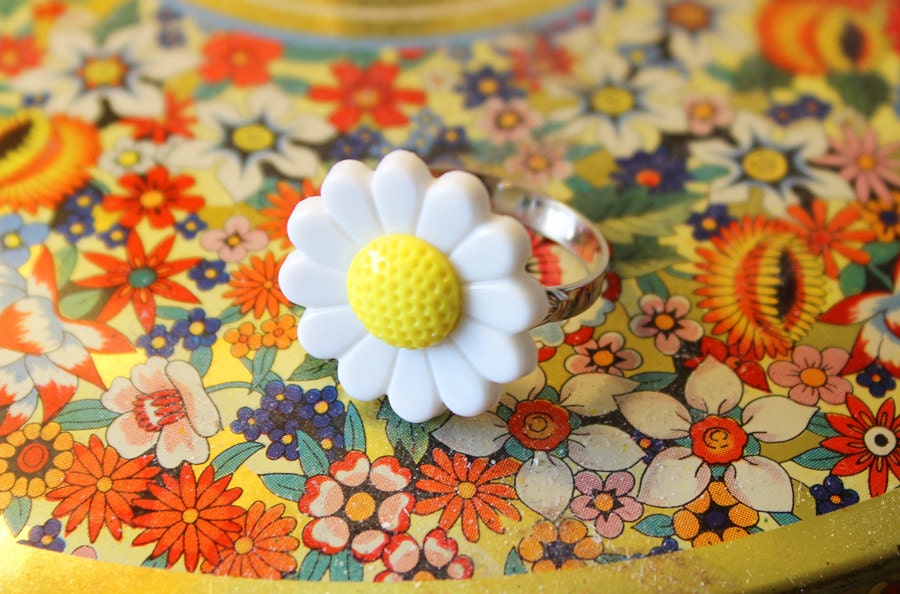 Adorable Flower Ring