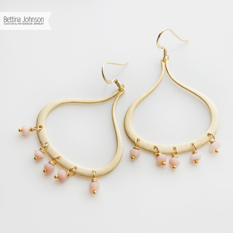Chandelier earring Pink Opal wedding jewelry Gold earring Love catcher earring bridal earring