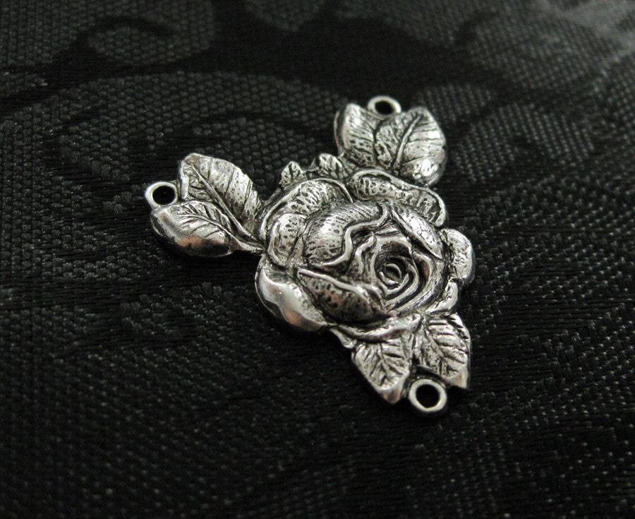 1pc Three Ring Rose Y Connector in Antique Silver