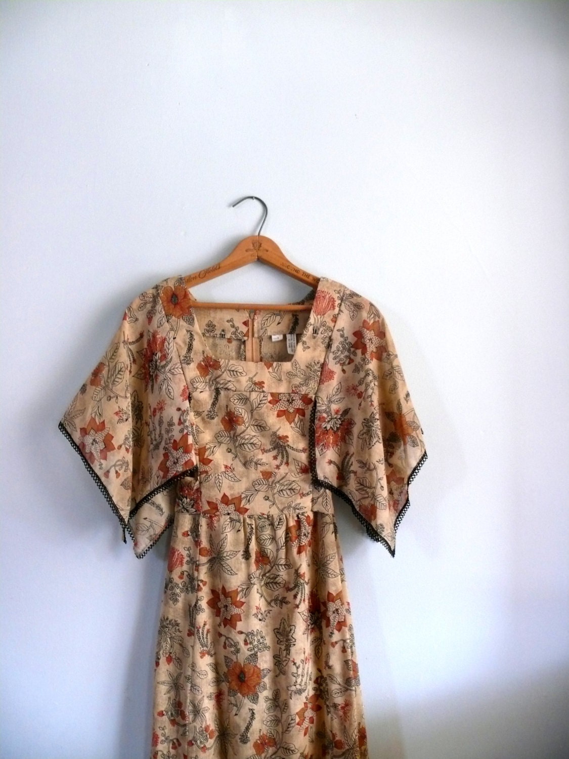1970s Dress // Botanical Print // Maxi Dress // Handkerchief Sleeve
