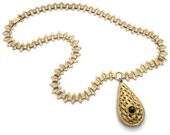 Sarah Coventry necklace - Bookchain, woven pendant, Heavy - InVintageHeaven