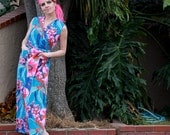 Vintage 70s Hawaiian Print Wrap Dress With Pink, Red And Blue  Hibiscus Hawaiian Print Wrap Maxi Dress - Size Medium