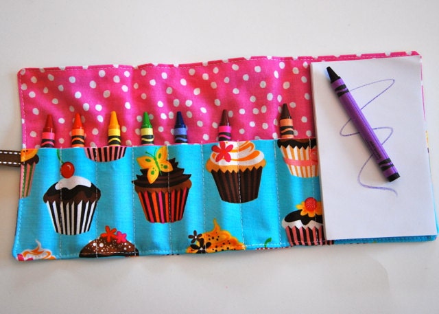 Crayon Roll Up - Crayon Holder - Kids Organizer with Pad & Crayons - CUPCAKES