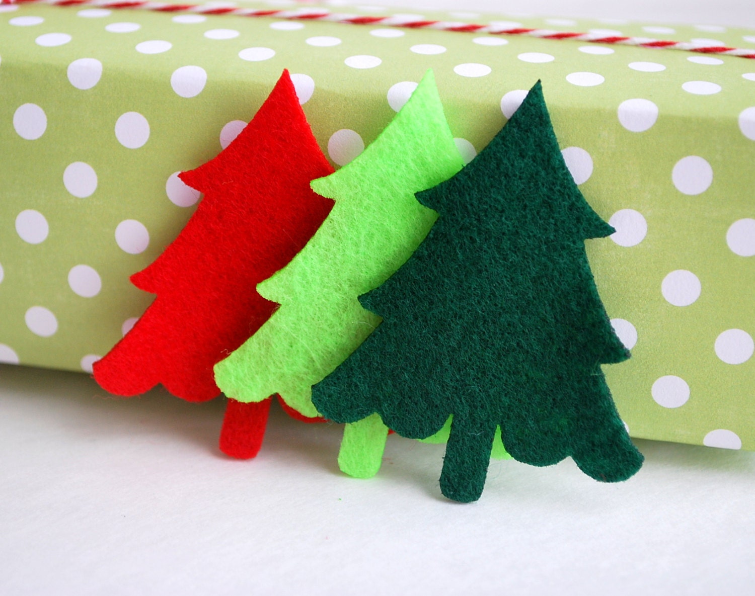 ON SALE 27 Felt Trees Die cut - 27 Die Cut Felt Christmas Tree Value Pack A664
