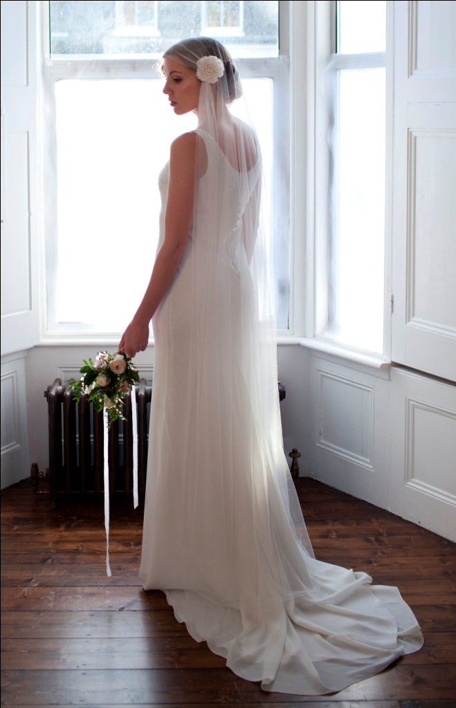 1920s Wedding Veil, Juliet Cap Veil with side flowers.Downton Abbey era Veil