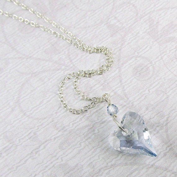 15% OFF Crystal Blue Shade Wild Heart Pendant Silver Necklace