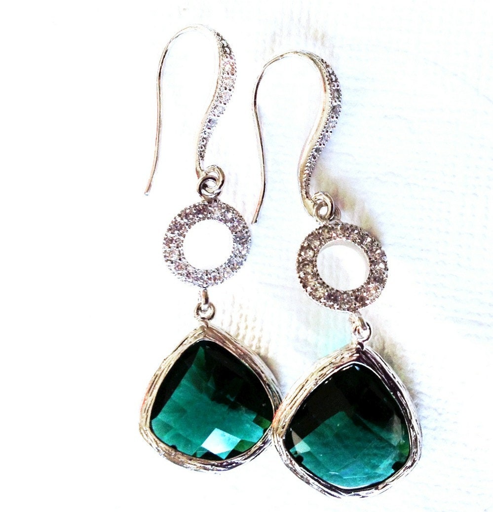Teal earrings / Wedding earrings / Dangle Drop earrings / Bridesmaid earrings with Swarovski crystals and emerald glass Graduation gift