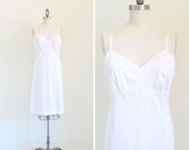 Vintage Slip . White Half Slip . 1950s Lingerie . 50s Slip . size Medium Large