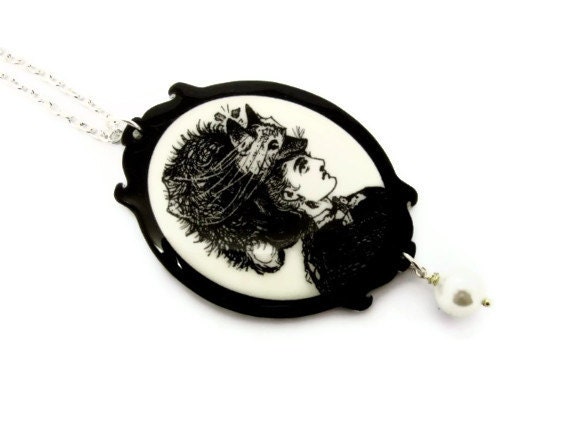 Victorian Fox Necklace Gothic Vintage Illustration Macabre Oddity Black and White Statement Jewelry Portrait Silhouette