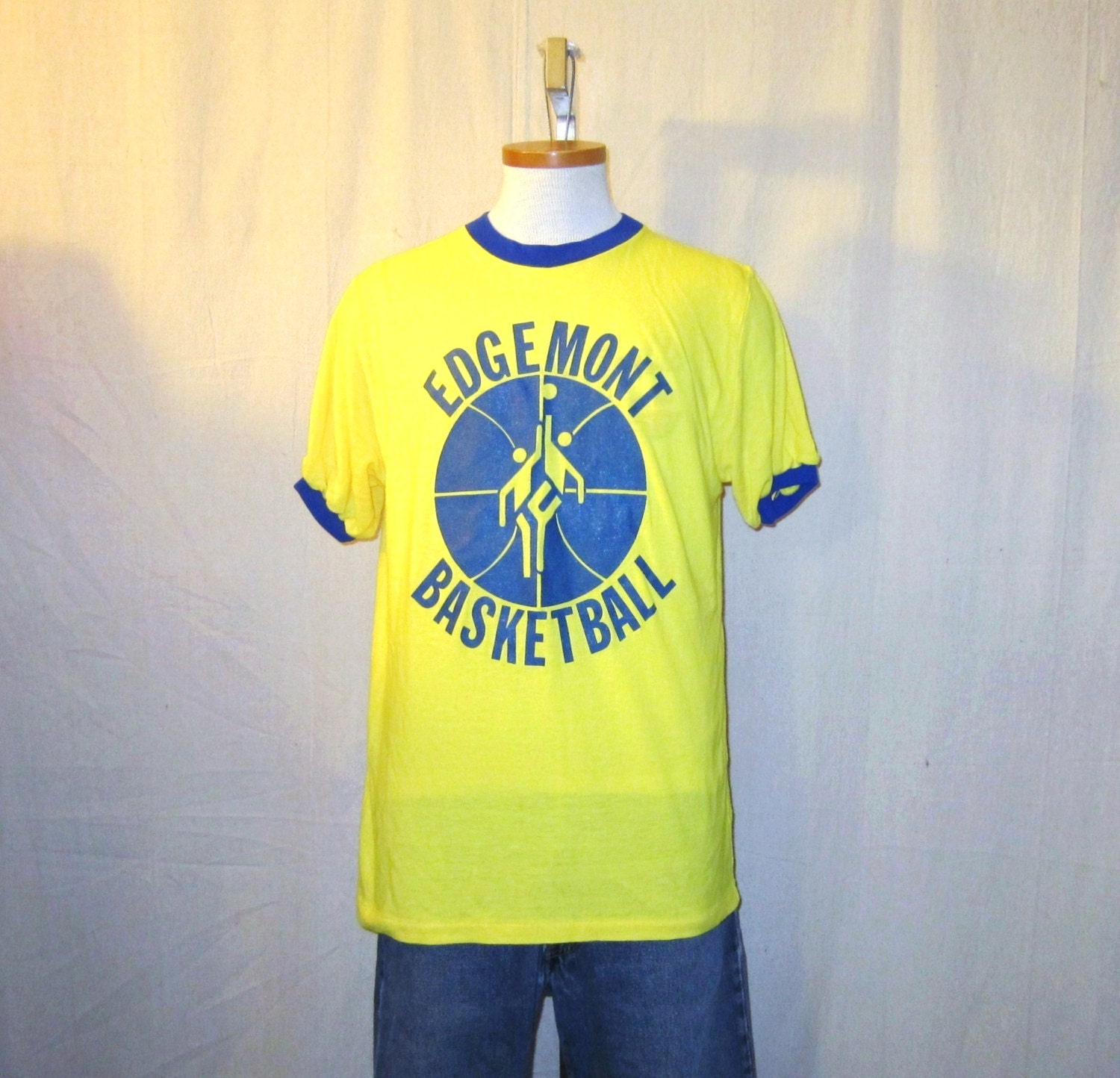 Vintage Rare 60s BASKETBALL GRAPHIC RINGER Edgemont Soft Thin Large Orlon Acrylic T-Shirt