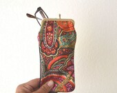 Paisley Print Eyeglass Case Psychedelic Vintage 60s Kiss Clasp Pouch