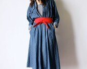 Chambray Dress, Slouchy HIpster Faded Denim Shirtwaist, preppy minimalist 80s 90s grunge midi length summer office blue jean jumper