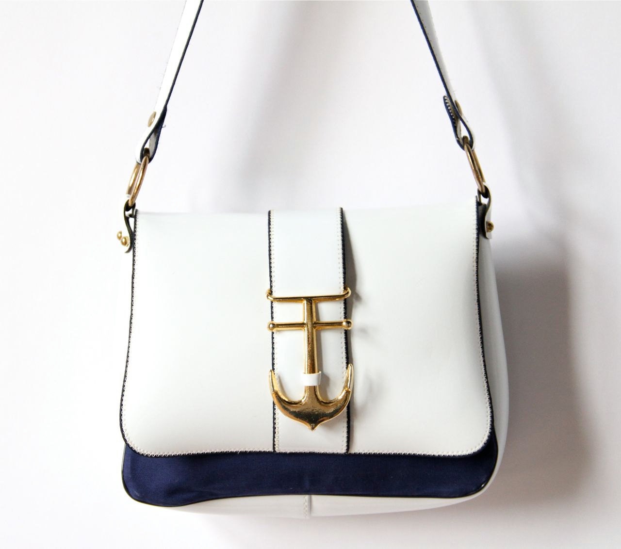 60s Mod Sailor Purse White Patent Leather & Navy Bag gold anchor, nautical preppy scooter girl handbag, summer beach yacht style